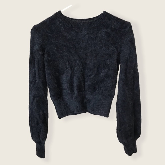 Aritzia Sunday Best Black Cozy Fuzzy Knit Fall/Winter/Spring Kitten Crop Sweater - Picture 7 of 13